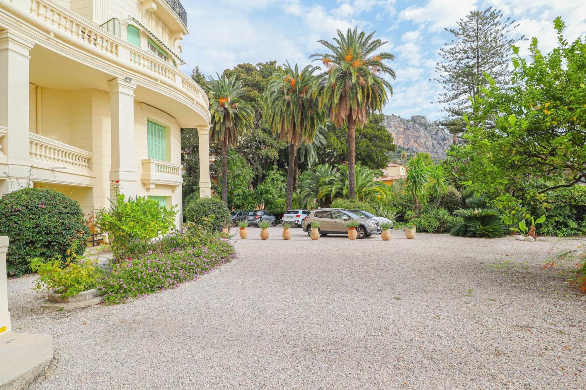 "Le Garavan Palace" Idyllique, Proche Gare Et Plage Ментона Екстериор снимка